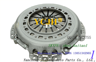 الصين جديد Ford Tractor Clutch 81780418 ، 81805348 ، 200-12 ، 133003350 ، 133002750 ، 133028100 المزود